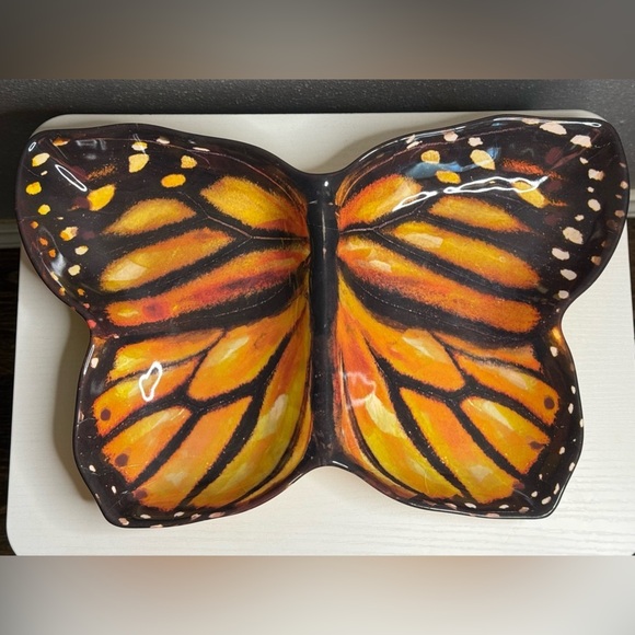 Haven & Key Monarch Butterfly Melamine Platter - Picture 4 of 6
